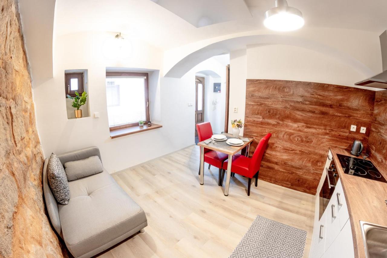Pilsen Apartment Bagian luar foto